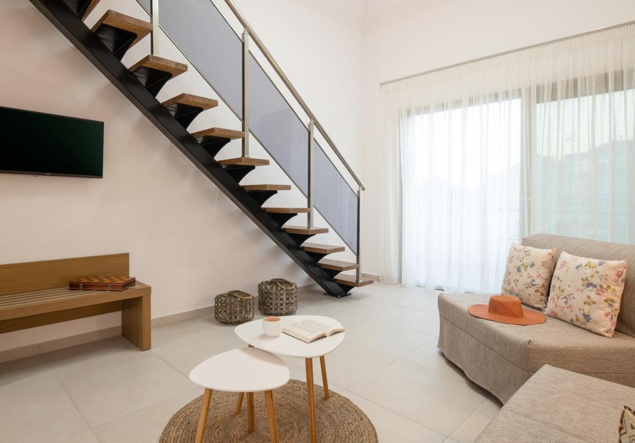 Imagine Luxury Suites Никити Экстерьер фото